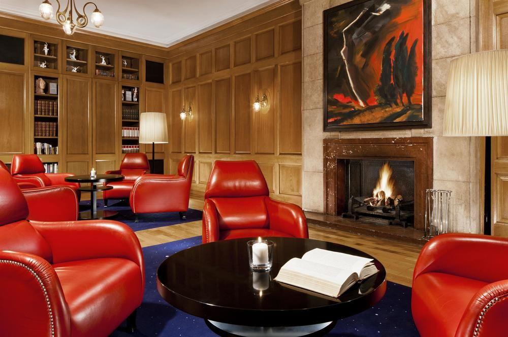 Hotel Elephant Weimar, Autograph Collection Bagian luar foto Library