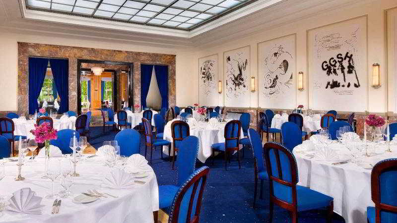 Hotel Elephant Weimar, Autograph Collection Bagian luar foto The Blue Salon